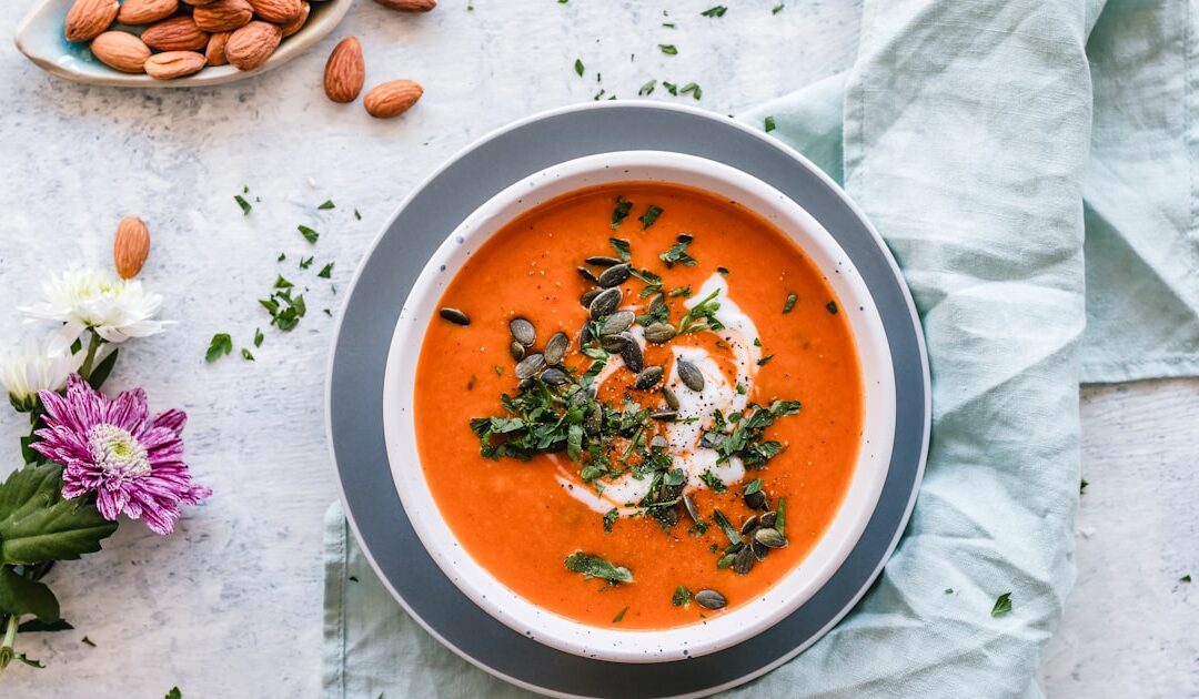 One-Pot Golden Red Lentil and Mushroom Curry Soup Is This Week’s Star — Week 9 Meal Plan